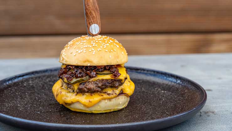 cheddar-burger-challenge - New Food City